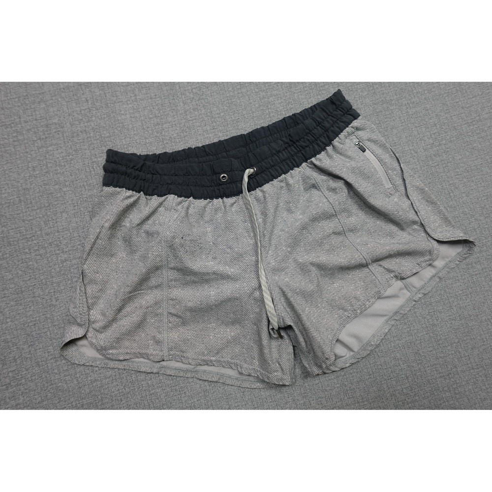 Vuori Shorts Womens Small Gray Stripe Elastic Waist Running Athletic Lightweight